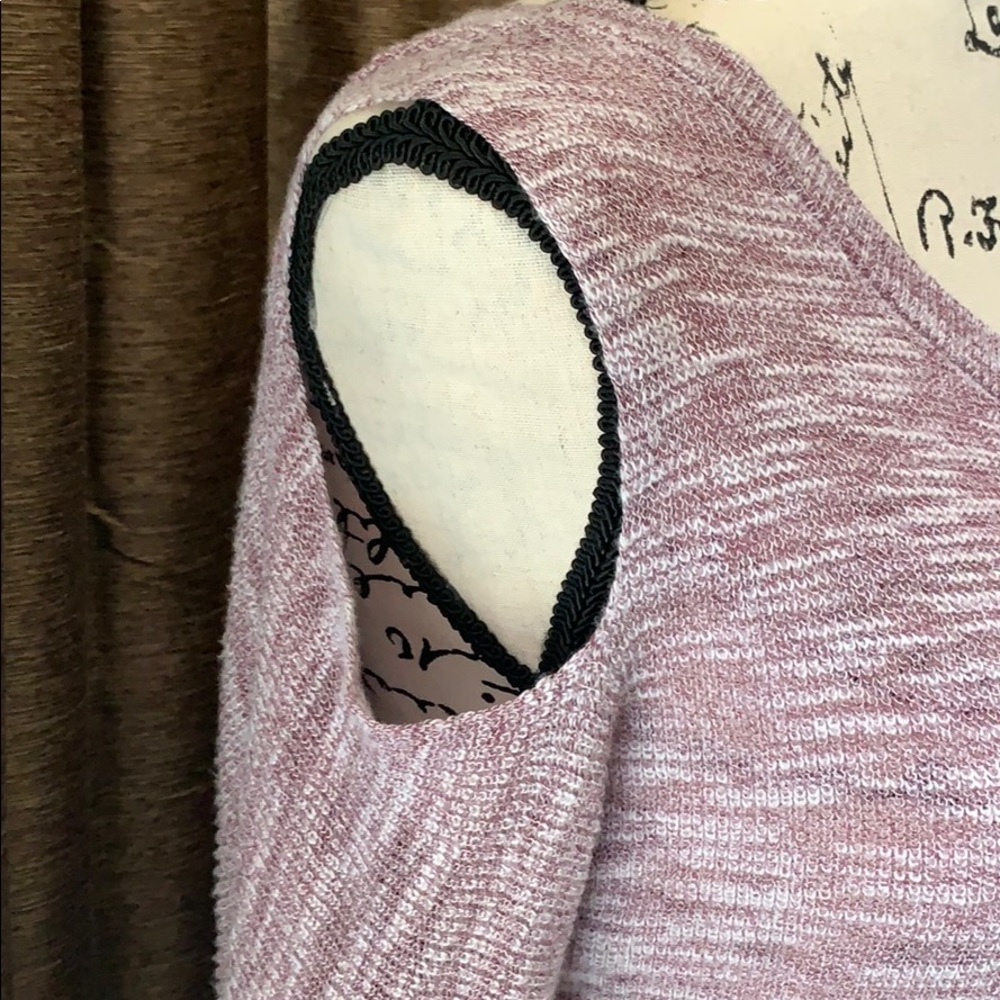 NWT!!  Express cold shoulder tunic top, size small - Picture 2 of 6